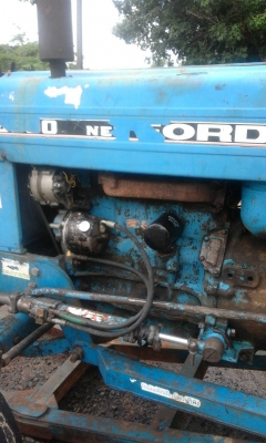 ขายรถไถฟรอด 77 รุ่นT5 มีดันหน้า+ผาน6 มีเล่มทะเบียน ราคาเบาๆ