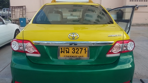 ขายแท็กซี่ปี08ออโต้สวยๆคับ