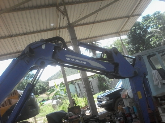 รถแมคโค เก่าญีปุน มิตซู30SR รถแมคโค เก่าญีปุน มิตซู30SR