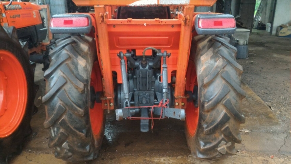 ขายรถไถ KUBOTA L3608 พร้อมตัวตัก ราคา 320,000 สนใจโทร มีรถขนส่งทั่วไทย ร้านสามย่านแทรคเตอร์ อ.แกลง จ.ระยอง โทร 0818618678 ,0899347475 id line=0818618678 id line=0917315475 ขายรถไถ KUBOTA L3608 พร้อมตัวตัก ราคา 320,000 สนใจโทร มีรถขนส่งทั่วไทย ร้านสามย่านแทรคเตอร์ อ.แกลง จ.ระยอง โทร 0818618678 ,0899347475 id line=0818618678 id line=0917315475