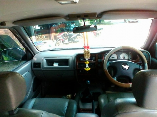 รถครอบครัว 7ที่นั่ง