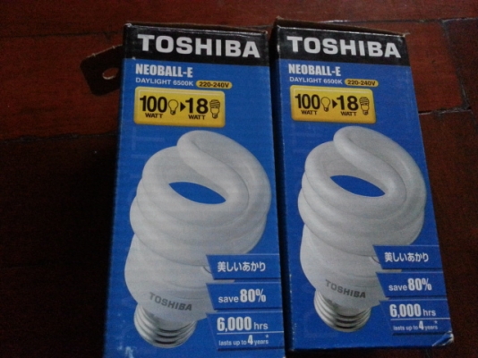 หลอดไฟตะเกียบ toshiba 18w