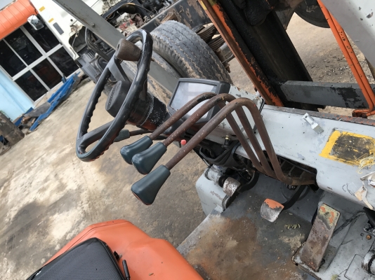 ขายtoyota. เครืองดีเชล. แน่นไเดิมๆ. พร้อมใช้ครับ.  2.5t