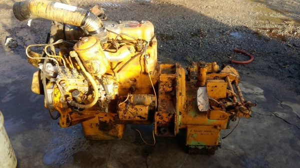 ขายเครื่องเก่าญี่ปุ่น mitsubishi 4DQ50 พร้อมเกียร์ออโต้ 086 2498768