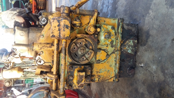 ขายเครื่องเก่าญี่ปุ่น mitsubishi 4DQ50 พร้อมเกียร์ออโต้ 086 2498768