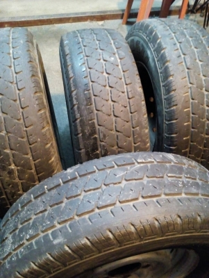 195R14 กะทะล้อพร้อมยาง. BRIDGESTONE LEO 677 ชุด 4 ล้อ ใช้งานได้เลยครับ โทร.081-427-3941 195R14 กะทะล้อพร้อมยาง. BRIDGESTONE LEO 677 ชุด 4 ล้อ ใช้งานได้เลยครับ โทร.081-427-3941