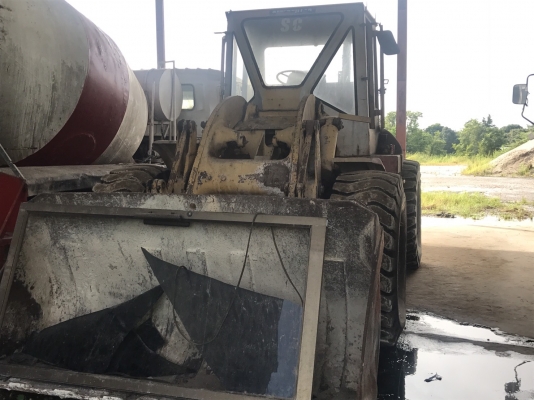 ขายรถตัก cat 950 ราคา 300,000 บาท ขายรถตัก cat 950 ราคา 300,000 บาท