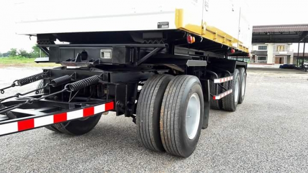 ขายครับhino mega 344 ปี57แม่+ลูก  รถสวยพร้อมใช้งาน สภาพไร้ที่ติ  ขายทั้งสดและผ่อนครับ