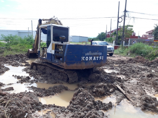 ขายด่วน KOMATSU PC100-5 สภาพสวยพร้อมใช้งาน เครื่องปั้มดี เอวแน่น ช่วงล่างสวย เอกสารสัญญาซื้อขาย สนใจสอบถาม 093-0764943 088-3223272 K ตั้ม ขายด่วน KOMATSU PC100-5 สภาพสวยพร้อมใช้งาน เครื่องปั้มดี เอวแน่น ช่วงล่างสวย เอกสารสัญญาซื้อขาย สนใจสอบถาม 093-0764943 088-3223272 K ตั้ม