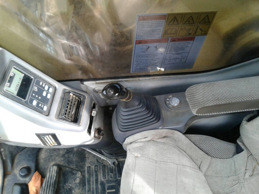 ขายรถแบคโฮ KOMATSU PC200-7 ปี 2011 ไมล์ 9641 ชม.ราคา 1450000