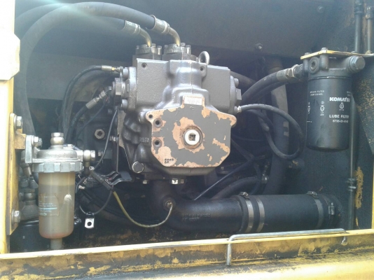 ขายรถแบคโฮ KOMATSU PC200-7 ปี 2011 ไมล์ 9641 ชม.ราคา 1450000