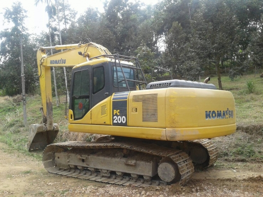 ขายรถแบคโฮ KOMATSU PC200-7 ปี 2011 ไมล์ 9641 ชม.ราคา 1450000