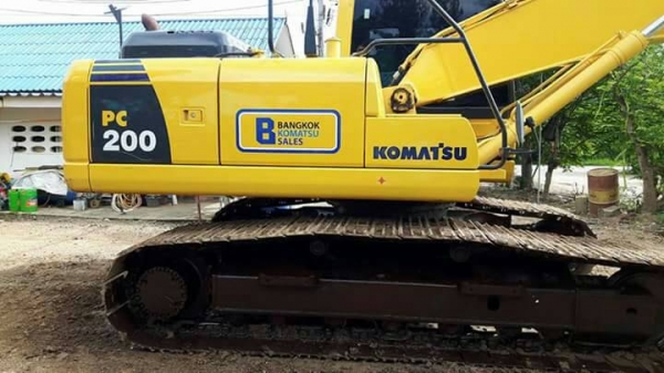 ขาย!! >>> Komatsu Pc200 รุ่น 8MO สวยพร้อมใช้งาน 1,850,000 บาท <<< เบอร์ติดต่อ 098-7155789 086-4631102