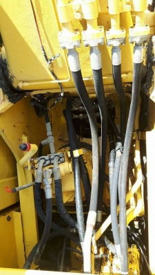 ขาย!! >>> Komatsu Pc200 รุ่น 8MO สวยพร้อมใช้งาน 1,850,000 บาท <<< เบอร์ติดต่อ 098-7155789 086-4631102