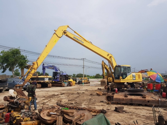 ขายรถแบคโฮ KOMATSU PC200-7 บูมยาว เอกสารเล่มปี 2007 ไมล์ 8000 ชม.ราคา 1800000