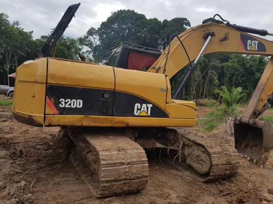ขายรถแบคโฮ CAT 320 D JAPAN เอกสารเล่ม ไมล์ 13308 ชม.ราคา 1350000