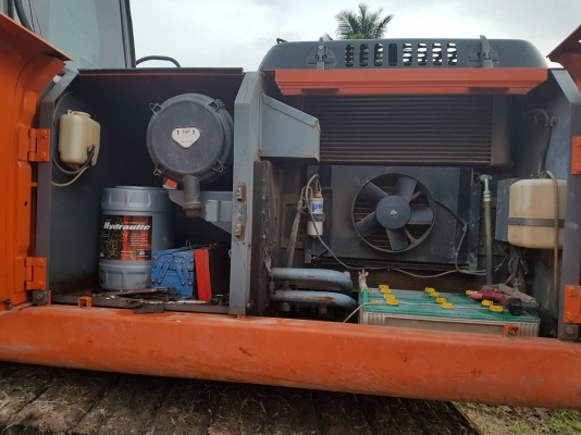 ขายรถแบคโฮ HITACHI ZX200-1 เอกสารเล่ม ไมล์ 7761 ชม.ราคา 1550000