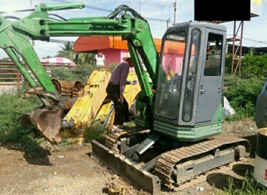 ขาย!! >>> Komatsu Pc38UU พร้อมใช้งาน คอนโทรนน้ำมัน 290,000 บาท <<< เบอร์ติดต่อ 098-7155789 086-4631102