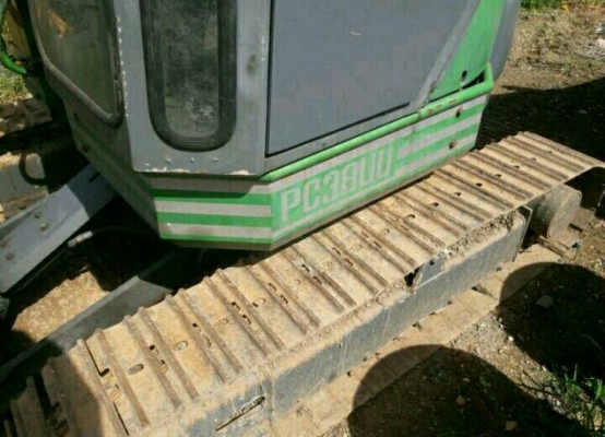 ขาย!! >>> Komatsu Pc38UU พร้อมใช้งาน คอนโทรนน้ำมัน 290,000 บาท <<< เบอร์ติดต่อ 098-7155789 086-4631102