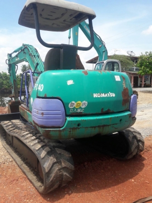 ขายKOMATSU PC40-7  เก่าญี่ปุ่นแท้  สภาพดี  มีลายแย๊ก  4,XXX  ชั่วโมง  พร้อมใช้  ลองระบบกันได้ทุกวัน  โทร  089-3818694  ดวงนภา