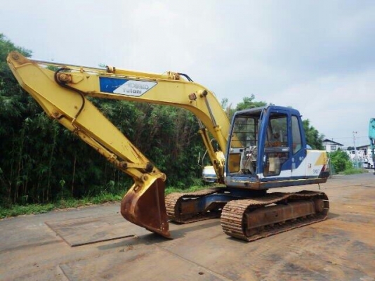 มาใหม่จ้า  KOBELCO  SK120-1 มาร์คทรี  เก่าญี่ปุ่นแท้  สภาพดี  เอวแน่น ไฟฟ้าครบ  ลองระบบกันได้ทุกวัน  โทร 089-7462641  สุวรรณี