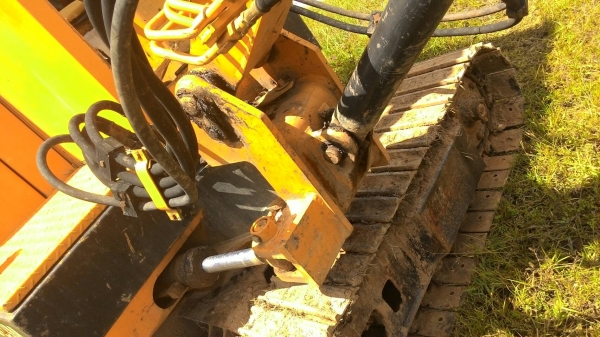 รถขุด MITSUBISHI MS 03M