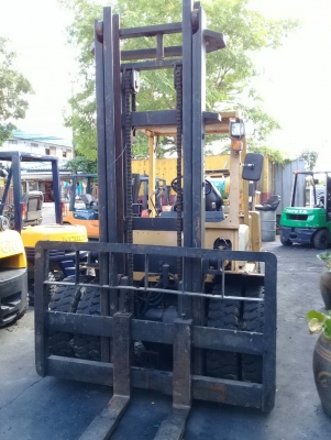 +++ ขายโฟล์คลิฟท์  KOMATSU FG45  ขนาด  4.5  ตัน  เครื่องยนต์เบนซิน  แก๊ส  เสา  4  เมตร  งา 1,200  มม.  เกียร์ธรรมดา  ล้อหน้าคู่  ยางตันครับ  (รถนอกครับ)