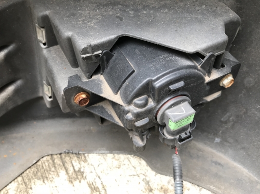 กันชนหน้า NISSAN NEO ไฟตัดหมอกครบเก่าญี่ปุ่นเเท้สภาพดี