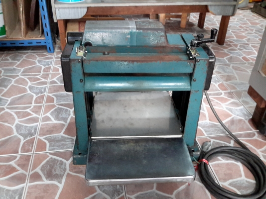 เครื่องรีดไม้ makita 2012