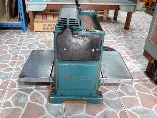 เครื่องรีดไม้ makita 2012