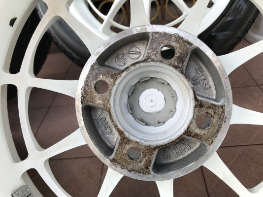 ล้อเเท้ ENKEI NT03 15กว้าง7นิ้วอ๊อฟ35สีเดิมไม่มีซ่อมหรือเก็บใดๆทั้งสิ้น