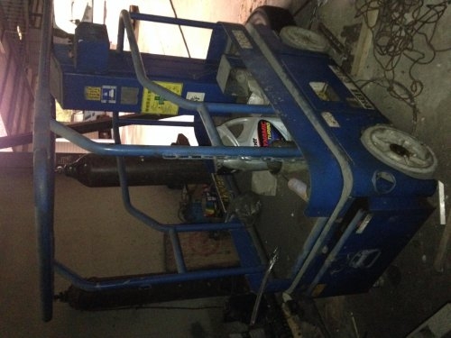 ขายรถยกไฟฟ้า รถลิฟท์ ยกได้สูง 3 เมตร ขายรถยกไฟฟ้า รถลิฟท์ ยกได้สูง 3 เมตร