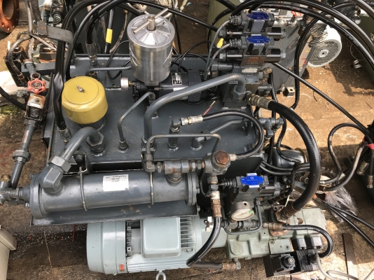 ขายชุดปั้มน้ำมันไฮโดรลิคหัวปั้ม 2ตอน Yuken ขนาด 10HP. 380V Made in Japan ทั้งชุด สภาพสวยมาก วาล์วคอนโทรล 24VDC 3ชุด พร้อมอุปกรณ์ครบ พร้อมใช้งาน