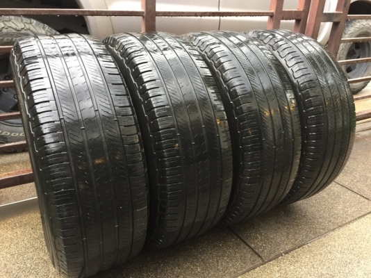 ยาง Michelin 265 70 16 สิ้นปี15 ดอกเยอะ เนื้อนิ่มๆ ราคาไม่แพง