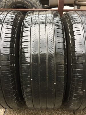 ยาง Michelin 265 70 16 สิ้นปี15 ดอกเยอะ เนื้อนิ่มๆ ราคาไม่แพง