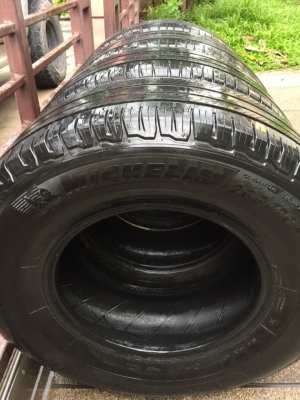 ยาง Michelin 265 70 16 สิ้นปี15 ดอกเยอะ เนื้อนิ่มๆ ราคาไม่แพง