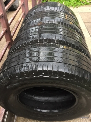 ยาง Michelin 265 70 16 สิ้นปี15 ดอกเยอะ เนื้อนิ่มๆ ราคาไม่แพง