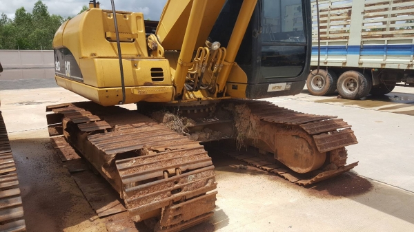 ขาย แบคโฮ CAT 320C เอกสารเล่มทะเบียนครบ เครื่องดี ปั้มดี ไฟเต็ม ช่วงล่าง 70\% ราคาต่อรองได้