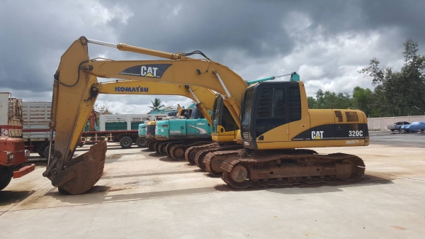 ขาย แบคโฮ CAT 320C เอกสารเล่มทะเบียนครบ เครื่องดี ปั้มดี ไฟเต็ม ช่วงล่าง 70\% ราคาต่อรองได้