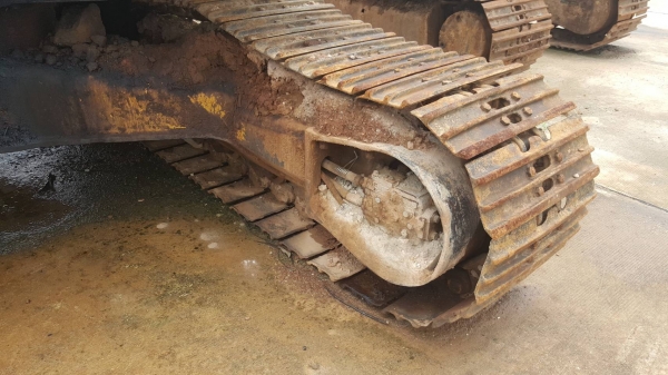 ขาย แบคโฮ KOMATSU PC220-3 เอกสารเล่มทะเบียนครบ ขายตามสภาพ ราคาต่อรองได้