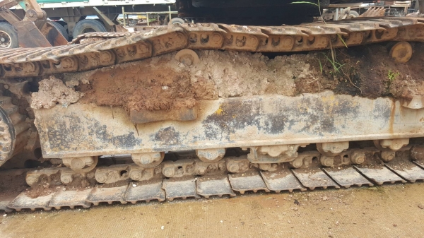 ขาย แบคโฮ KOMATSU PC220-3 เอกสารเล่มทะเบียนครบ ขายตามสภาพ ราคาต่อรองได้