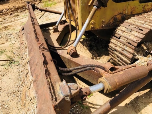 ขาย 165,000 บาท KOMATSU D60-3 เครื่องพอใช้. โช่บาง บู๊ตแตก ปั้มดี เอกสารชื้อขาย. รถอยู่ จ.อยุธยา โทร&ไอดีไลน์. 0610710295 ขาย 165,000 บาท KOMATSU D60-3 เครื่องพอใช้. โช่บาง บู๊ตแตก ปั้มดี เอกสารชื้อขาย. รถอยู่ จ.อยุธยา โทร&ไอดีไลน์. 0610710295