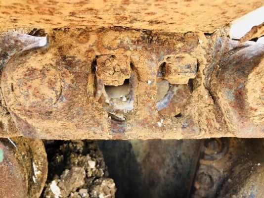 ขาย 165,000 บาท KOMATSU D60-3 เครื่องพอใช้. โช่บาง บู๊ตแตก ปั้มดี เอกสารชื้อขาย. รถอยู่ จ.อยุธยา โทร&ไอดีไลน์. 0610710295 ขาย 165,000 บาท KOMATSU D60-3 เครื่องพอใช้. โช่บาง บู๊ตแตก ปั้มดี เอกสารชื้อขาย. รถอยู่ จ.อยุธยา โทร&ไอดีไลน์. 0610710295