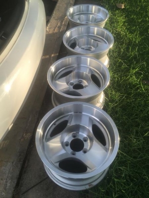 ล้อ Enkei 15x8.5   5.114.3 et-30 ทำสี ปัดเงาใหม่   สภาพพร้อมใช้ สวยๆ หนาๆ