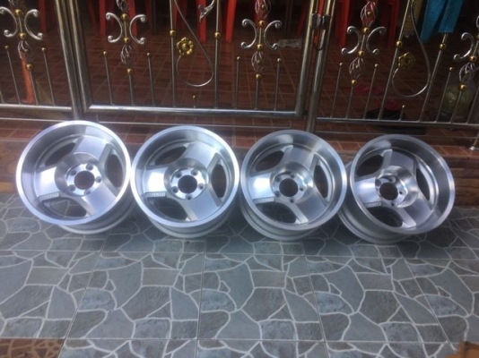 ล้อ Enkei 15x8.5   5.114.3 et-30 ทำสี ปัดเงาใหม่   สภาพพร้อมใช้ สวยๆ หนาๆ