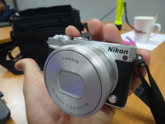 กล้อง Nikon 1 J5