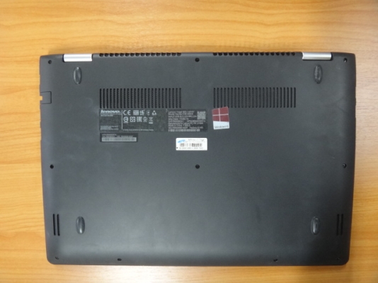 LENOVO YOGA 500 Core i3