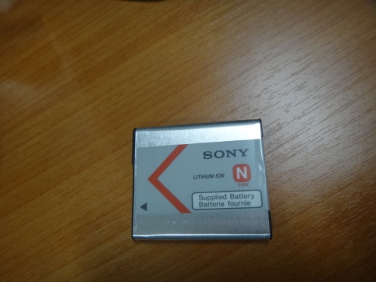 SONY W830