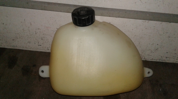 ถังน้ำมันพลาสติก เครื่องตัดหญ้า