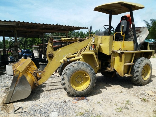 รถตัก TCM 820. สนใจติดต่อ 081 - 6079515 รถตัก TCM 820. สนใจติดต่อ 081 - 6079515